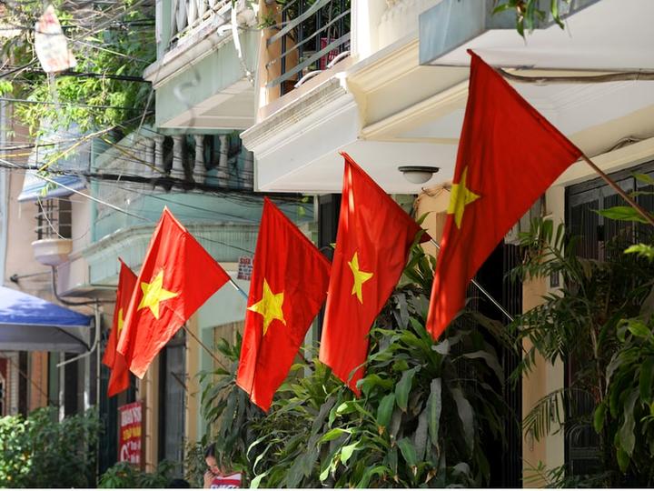 Cảnh báo cháy nổ: Hotspot Matrix và củ sạc điện thoại
